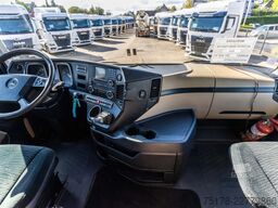 Mercedes-Benz ACTROS 2548