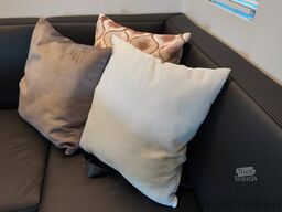 Scania P320 Luxury-line met pop-up en pop-out. id 7