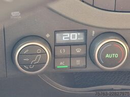 Volvo FH 13.500 Globetrotter 8x2*6 - 3 deck livestock...