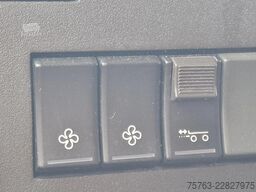 Volvo FH 13.500 Globetrotter 8x2*6 - 3 deck livestock...