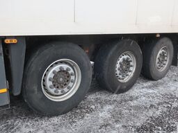 Schmitz Cargobull SKO 24 ohne Rohrbahnen Carrier Maxima defekt!