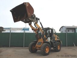 LIEBHERR L524 - Hochkippschaufel Nr: 432