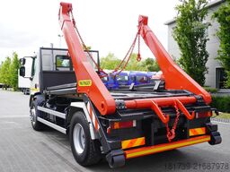 DAF LF 55.220 Skip loader GUIMA PALFINGER