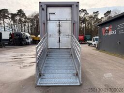 MENKE-JANZEN 3.Stock mit Aggregat Tränke Durchladetüren