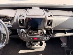 EURAMOBIL Profila T 675 SB *Festbett-Automatik-Solar*