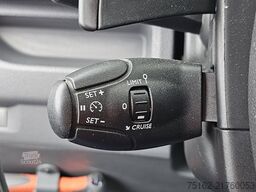 OPEL VIVARO 2.0 ac automaat EURO6