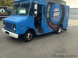Chevrolet P30 Step Van-Grumman Olson