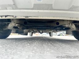 Mercedes-Benz Sprinter 316 Minibus – 9 seats and wheelchair ramp