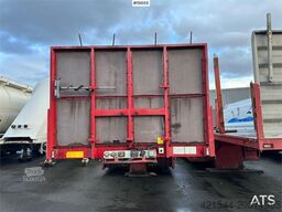 Broshuis 3 AUD-44 lowbed trailer.