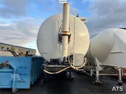 Spitzer silo trailer, 3-axle bulk trailer.