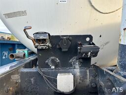 Spitzer silo trailer, 3-axle bulk trailer.