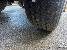 Spitzer silo trailer, 3-axle bulk trailer.