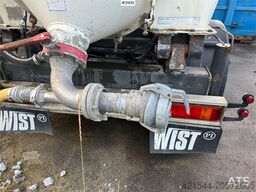 Spitzer silo trailer, 3-axle bulk trailer.