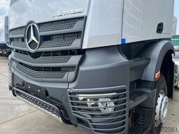 Mercedes-Benz Actros 3348 S 6x4 Tractor Head