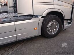 VOLVO FH460 Globe FullSpoiler TV I-PARC 2xTank German