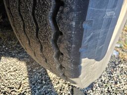 VAN HOOL Tankchassis + Tankcontainer,363.054 Km