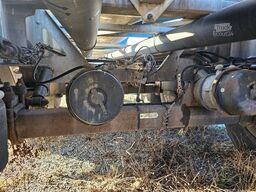 VAN HOOL Tankchassis + Tankcontainer,363.054 Km