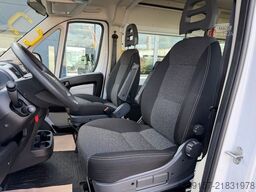 FIAT Ducato 9-Sitze L2H2 Behindertengerecht +Rampe