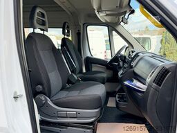 FIAT Ducato 9-Sitze L2H2 Behindertengerecht +Rampe