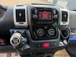 FIAT Ducato 9-Sitze L2H2 Behindertengerecht +Rampe