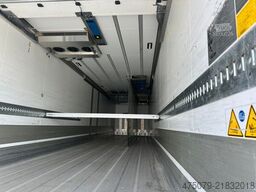 VOLVO FM 380 / Schmitz / 3 Kammer / Carrier ICELAND