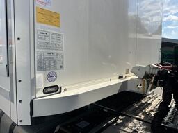 VOLVO FM 380 / Schmitz / 3 Kammer / Carrier ICELAND