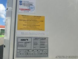 SCHMITZ CARGOBULL SCB 2 / Carrier ICELAND / Elektro / 3 x Kammer