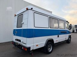 MERCEDES-BENZ 814 D Vario 10 Sitzer Mannschaftswagen Polizei