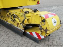 Schörling KBG P17 B, Kehrbesen, Flughafen, V8