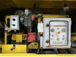 Schörling KBG P17 B, Kehrbesen, Flughafen, V8