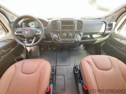 BÜRSTNER Lyseo TD 727 G