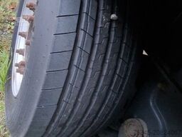 WIELTON NS-3 Curtainsider 2x Liftachse, Edscha