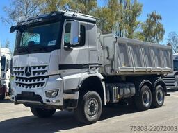 Camion ribaltabile trilaterale MERCEDES-BENZ 3345 6x6 Meiller DSK 1,20m Bordwände AHK Hydr.