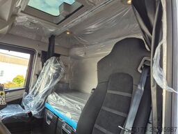 IVECO AS280X58Y/ PS ON Meiller AK 16. T Funk AHK Cam