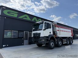 Camión volquete MAN 41.520 TGS Kipper 8x4 NEU 40Ton