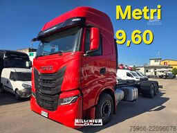 Chasis de camión IVECO SWAY 480 TELAIO 9,60 RETARDER 12/2021