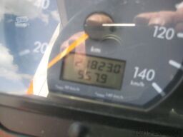 MERCEDES-BENZ 616 D Vario Großraum-RTW Luftfederung *21000 KM*