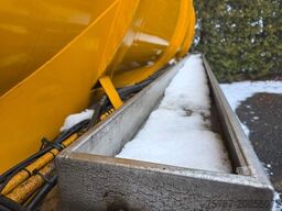 D-TEC Vlastuin/ Kesteren Gülleauflieger mit ADR