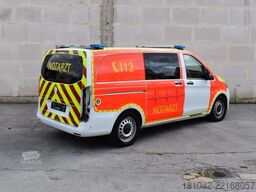 MERCEDES-BENZ Vito 4x4 Notarzt Einsatzfahrzeug NEF