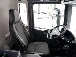 SCANIA P 360 / DZIENNA KABINA /  / 231 TYS. KM. / EURO