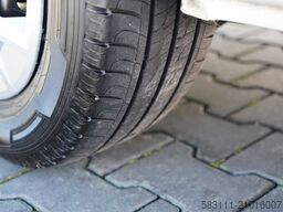 RENAULT TRAFIC III / BUS / 9 MIEJSC / 90 TYS KM / PIERWS