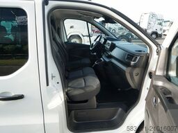 RENAULT TRAFIC III / BUS / 9 MIEJSC / 90 TYS KM / PIERWS