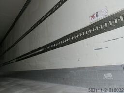 KRONE KKRONE / CH?ODNIA / CARRIER VECTOR 1950 MT / BI