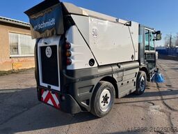 SCHMIDT Swingo 200+ Kehrmaschine Sweeper