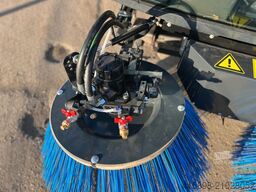 SCHMIDT Swingo 200+ Kehrmaschine Sweeper