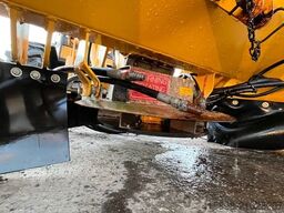 SCHMIDT Selbstladestreuer 2,6 m3 Winterdienst Streuer