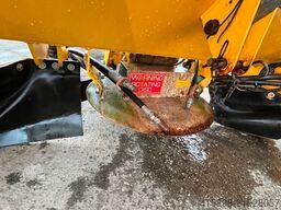 SCHMIDT Selbstladestreuer 2,6 m3 Winterdienst Streuer