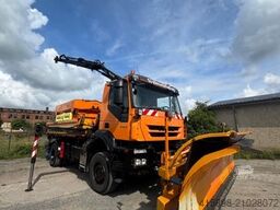 IVECO 190-360 Trakker 4x4 Kran/ Schneeschild+ Streuer