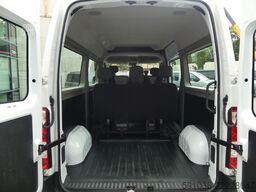 renault Master III Kombi L2H2 3,3t 9-SITZE/NAVI/PDC/AHK