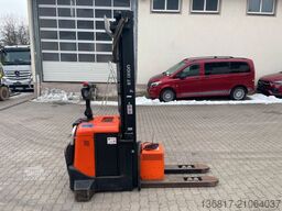 BT Fahrerstand Hochhubwagen Elektro SPE160 Triplex